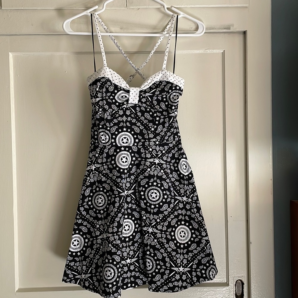 NWOT Her Universe | Marvel Captain America Black Paisley Dress